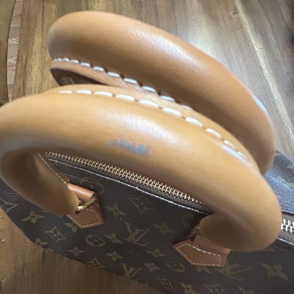 SOLD****Authentic Vintage Louis Vuitton Monogram Speedy 25 - Picture 13 of 16